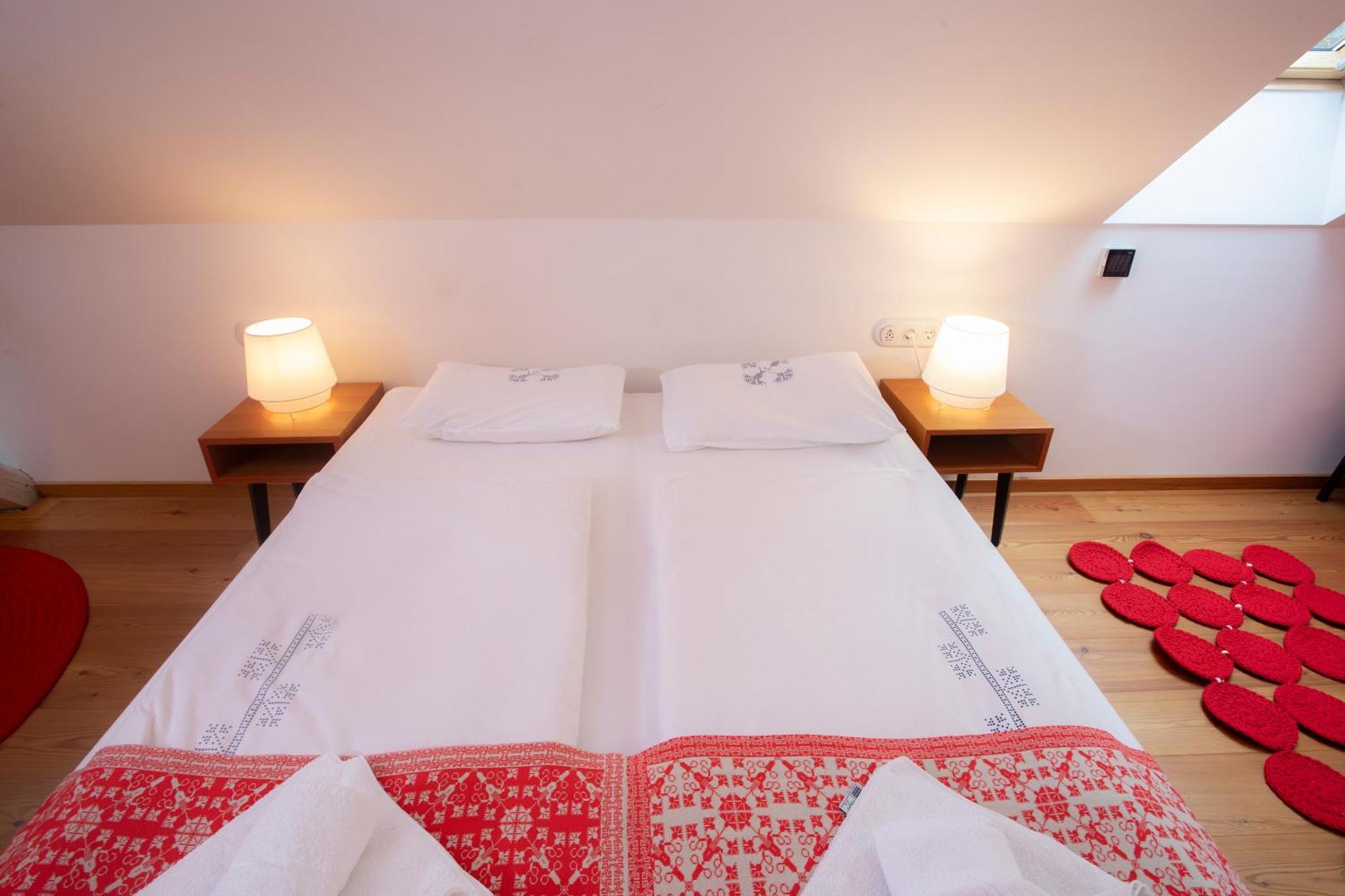 Pr'Gavedarjo Eco Heritage B&B 크라니스카고라 객실 사진