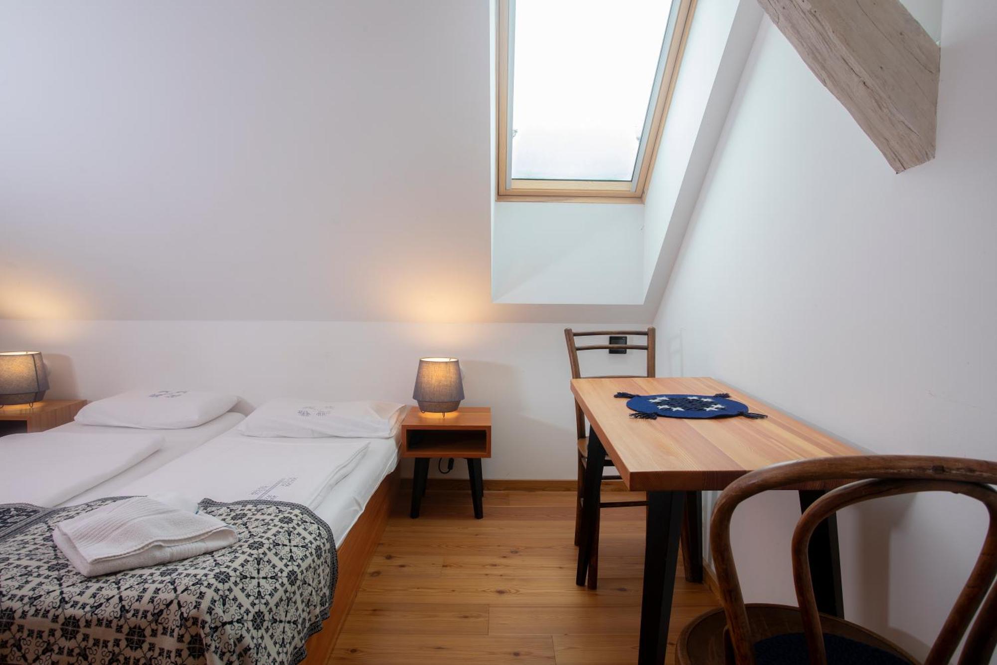 Pr'Gavedarjo Eco Heritage B&B 크라니스카고라 객실 사진